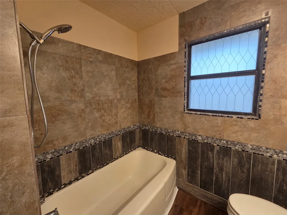 3400 W State Highway 71 La Grange, TX 78945