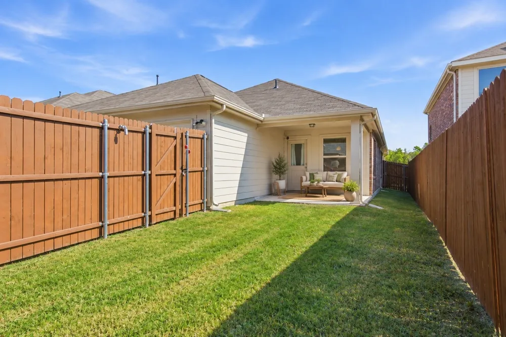 4007 Springfield Lane Heartland, TX 75126