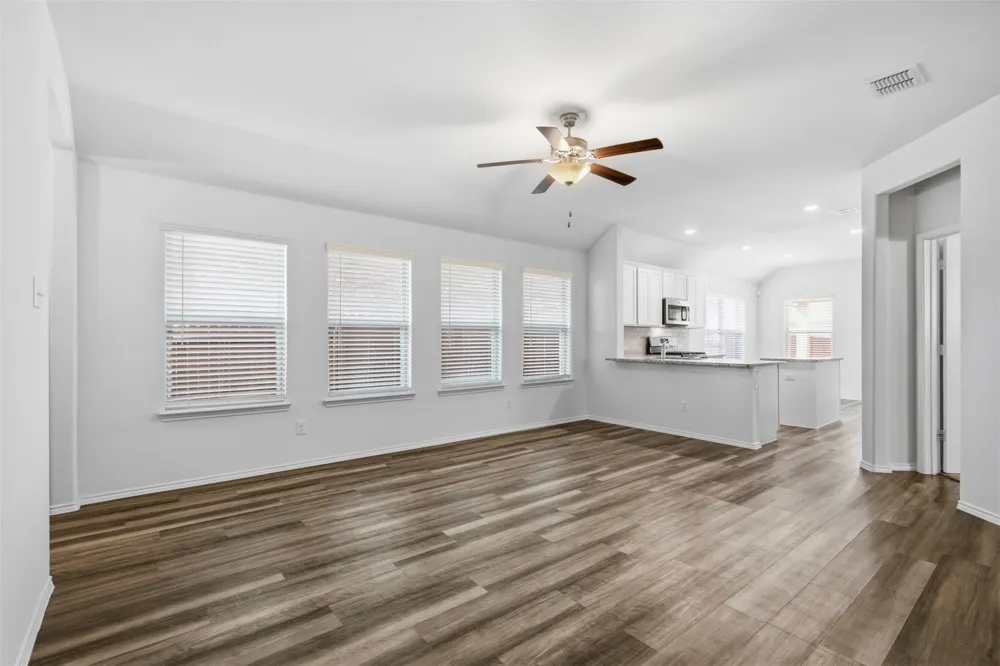 4007 Springfield Lane Heartland, TX 75126