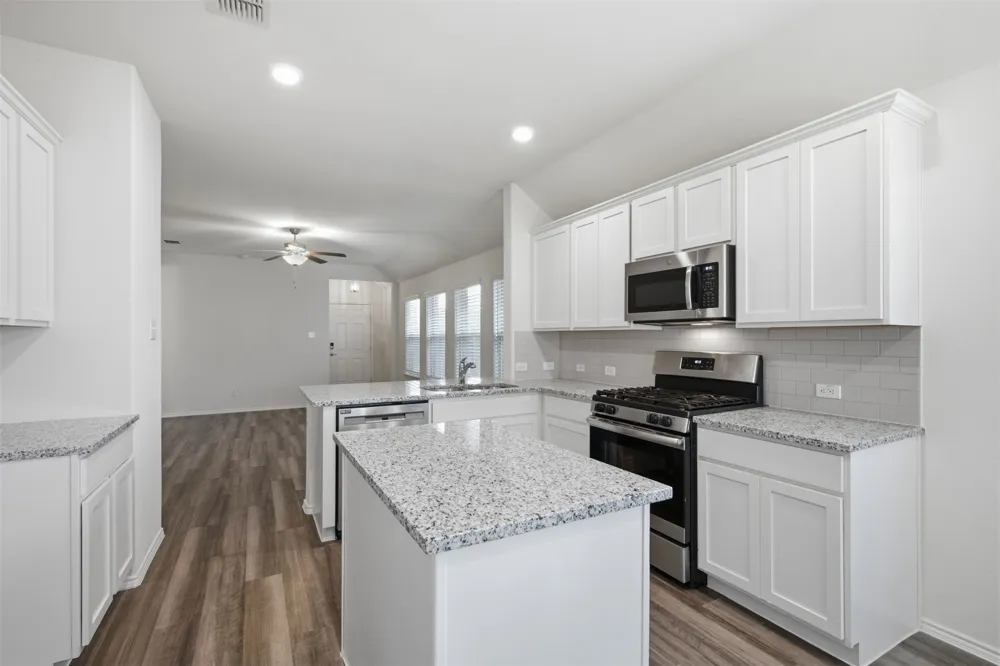 4007 Springfield Lane Heartland, TX 75126