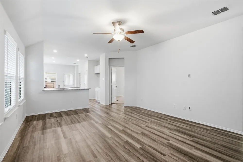 4007 Springfield Lane Heartland, TX 75126