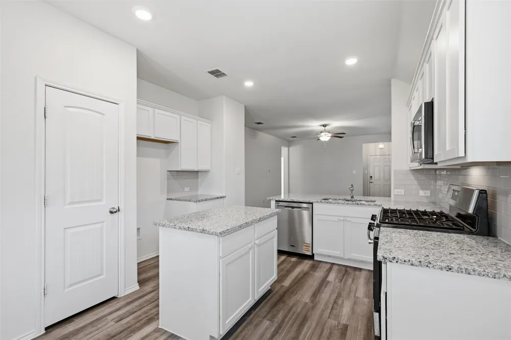 4007 Springfield Lane Heartland, TX 75126