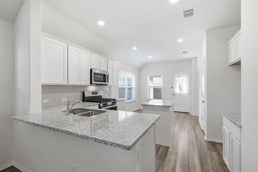 4007 Springfield Lane Heartland, TX 75126