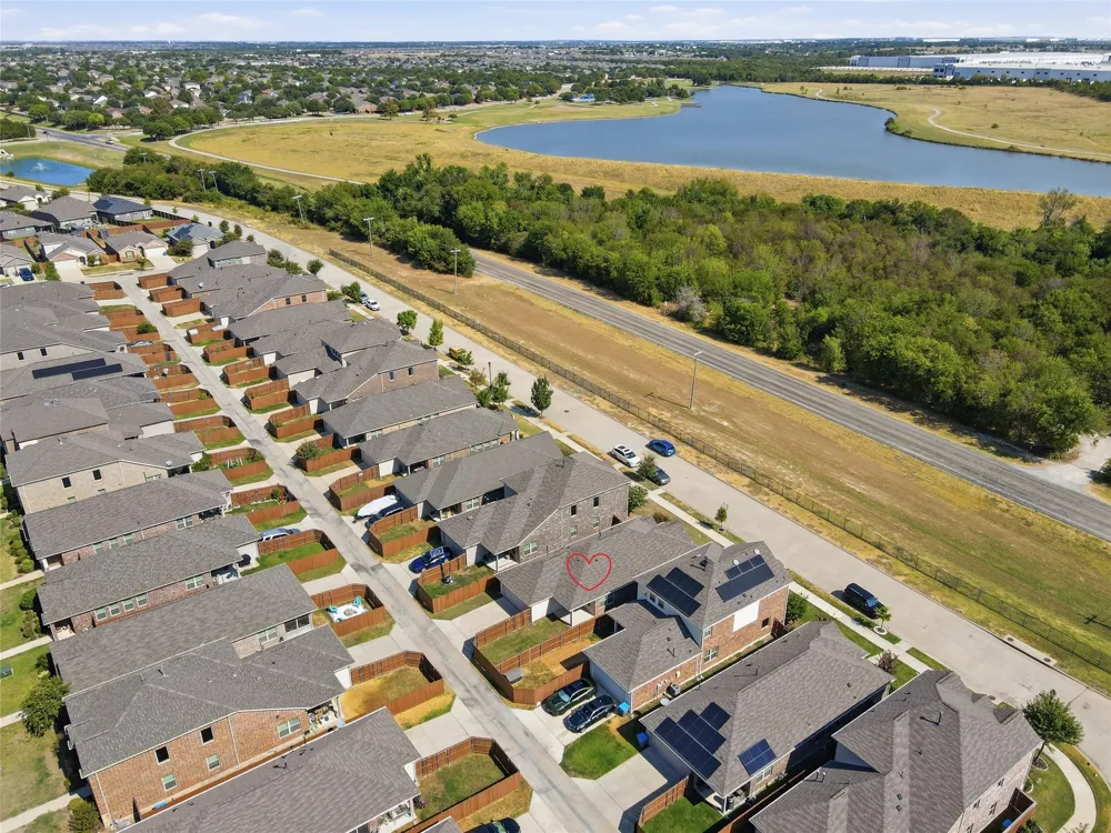4007 Springfield Lane Heartland, TX 75126