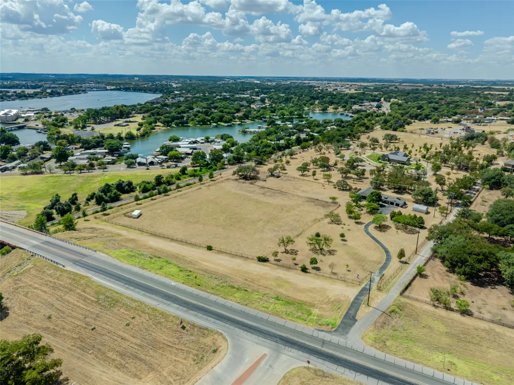 2301 Loop 567 Granbury, TX 76048