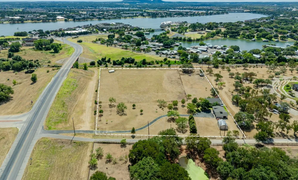2301 Loop 567 Granbury, TX 76048