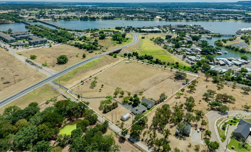 2301 Loop 567 Granbury, TX 76048