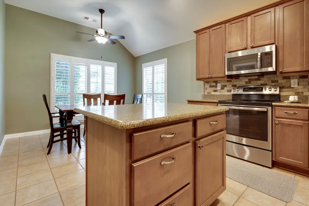 9600 Colbert Cove Denton, TX 76207