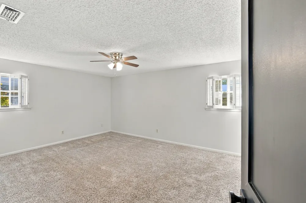 1215 Cindy Lane Cleburne, TX 76033