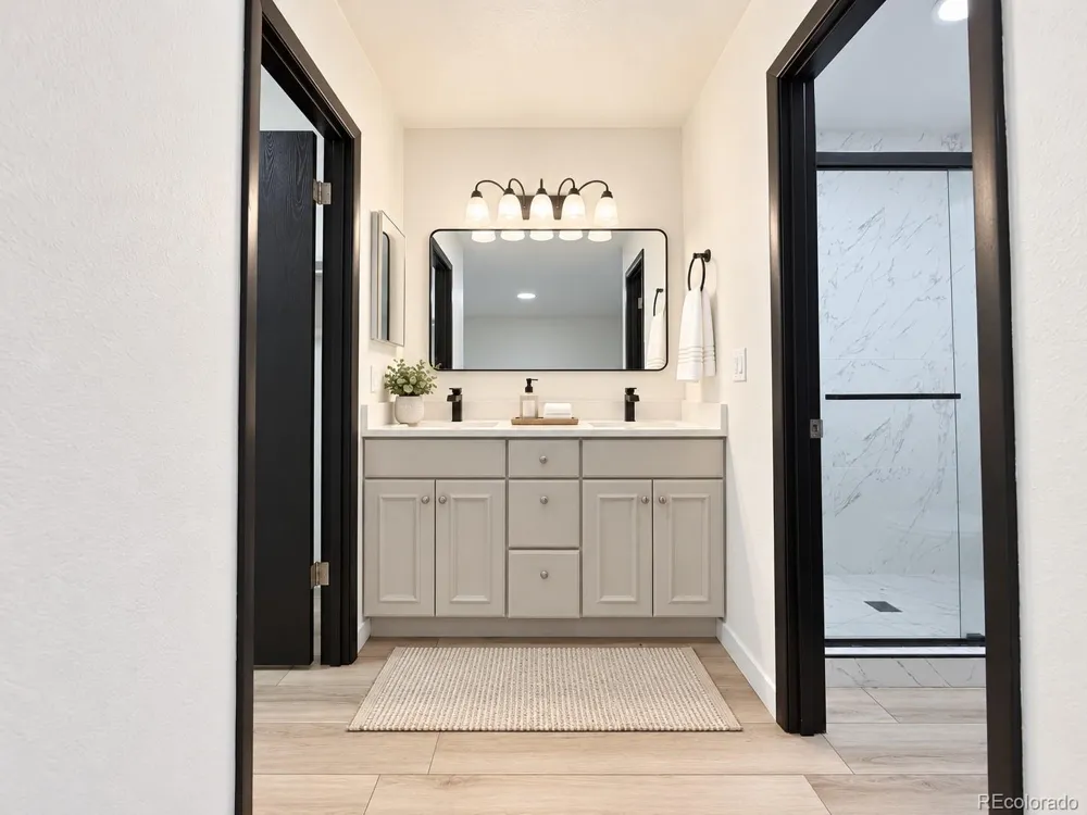 2742 S Xanadu Way Aurora, CO 80014