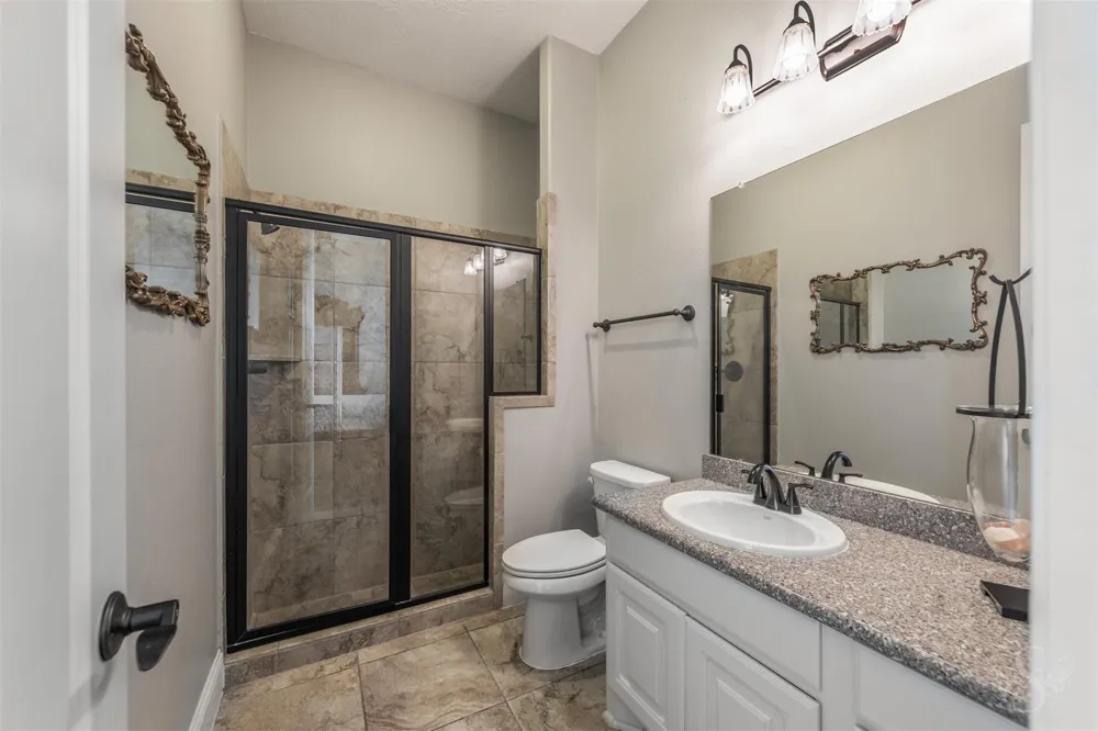 5835 Caspian Falls Lane Fulshear, TX 77441