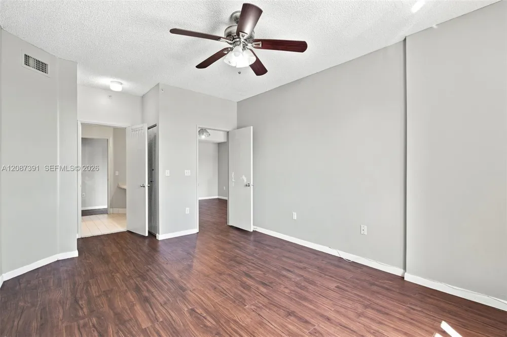 6976 SW 39th St #G304 Davie, FL 33314