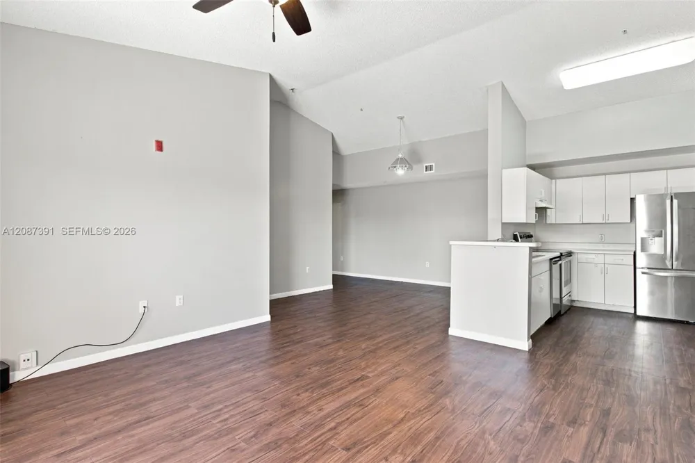 6976 SW 39th St #G304 Davie, FL 33314
