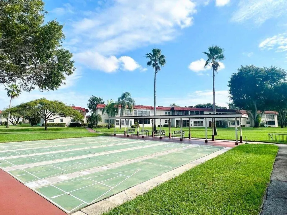 15 Willowbrook Lane #108 Delray Beach, FL 33446
