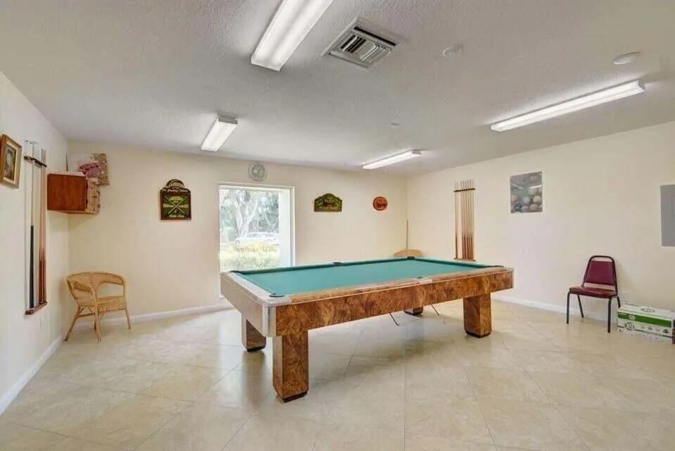 15 Willowbrook Lane #108 Delray Beach, FL 33446