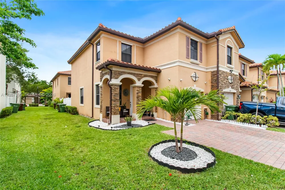 9358 W 33rd Way Hialeah, FL 33018