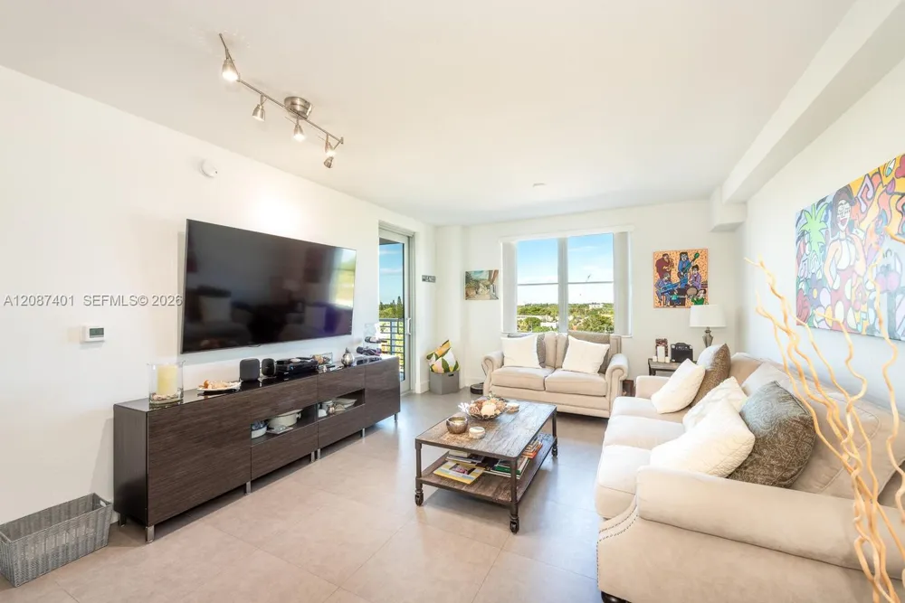 1830 Radius Dr #709 Hollywood, FL 33020