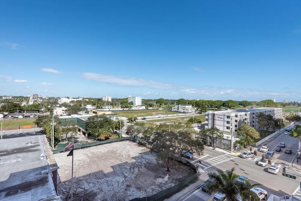 1830 Radius Dr #709 Hollywood, FL 33020