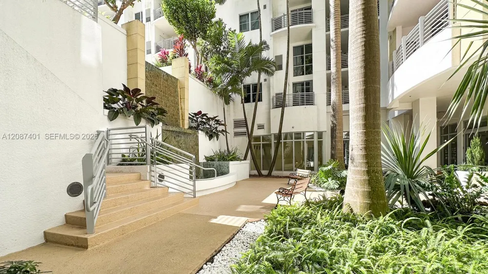 1830 Radius Dr #709 Hollywood, FL 33020