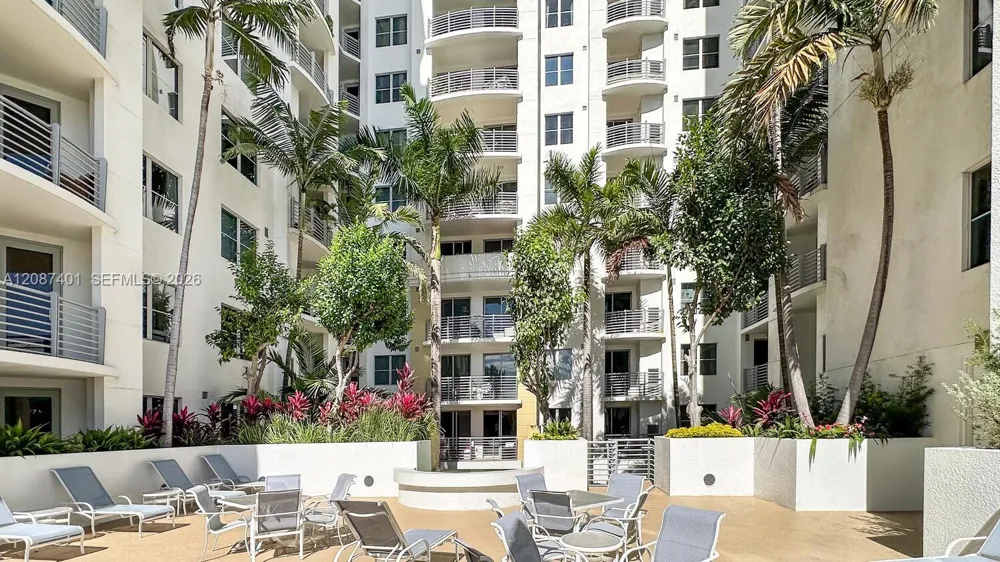 1830 Radius Dr #709 Hollywood, FL 33020
