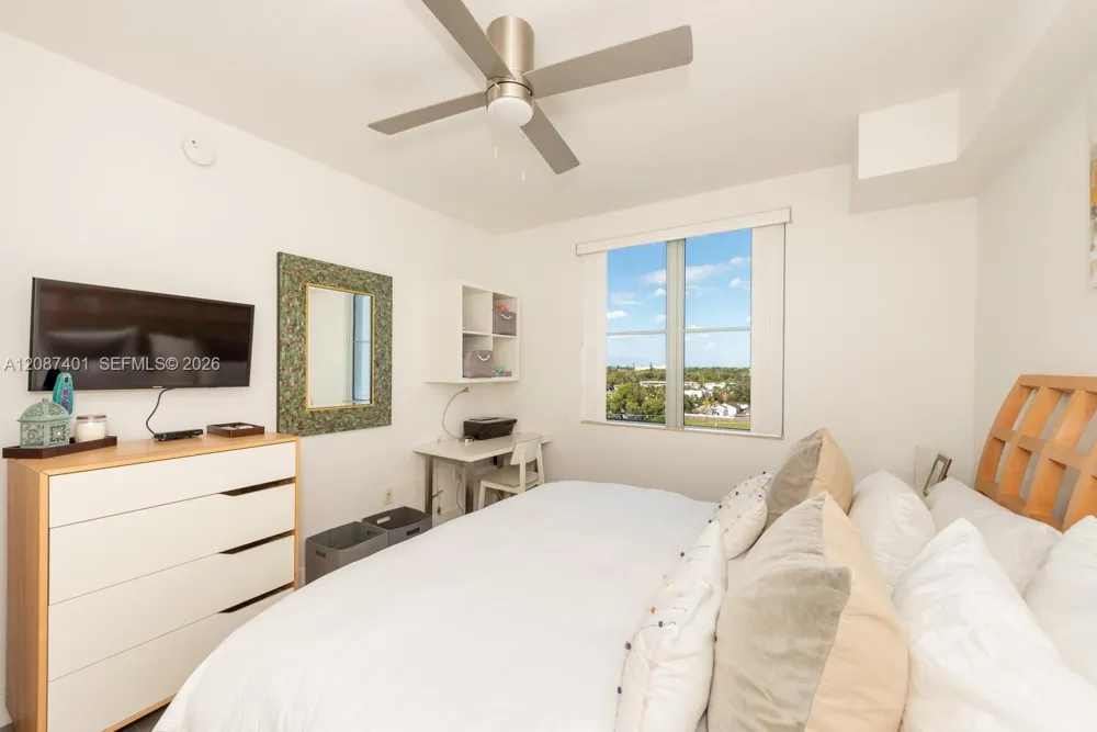 1830 Radius Dr #709 Hollywood, FL 33020