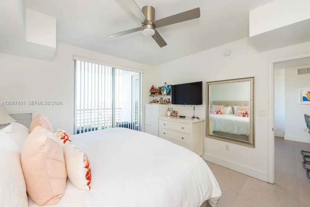 1830 Radius Dr #709 Hollywood, FL 33020
