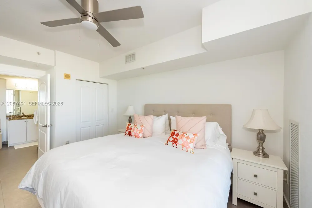 1830 Radius Dr #709 Hollywood, FL 33020