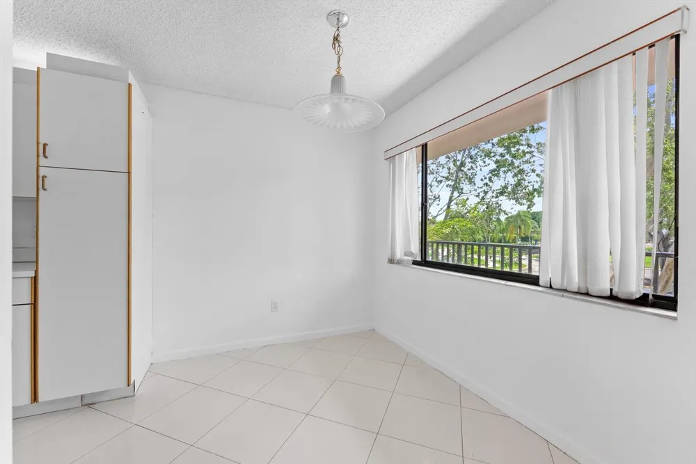 10634 W Clairmont Circle Tamarac, FL 33321