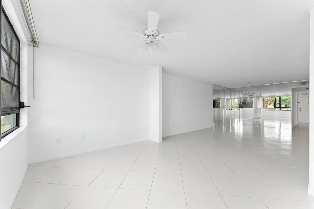 10634 W Clairmont Circle Tamarac, FL 33321