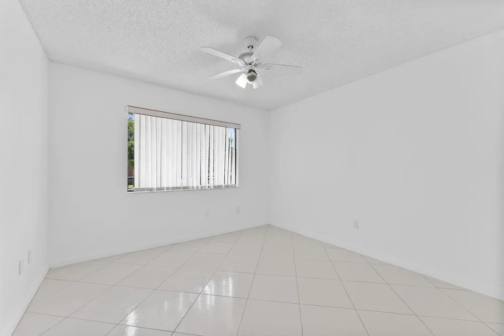 10634 W Clairmont Circle Tamarac, FL 33321