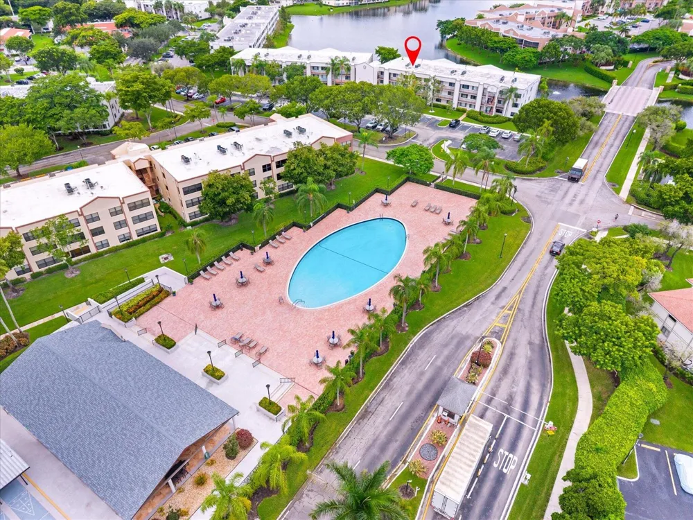 10634 W Clairmont Circle Tamarac, FL 33321