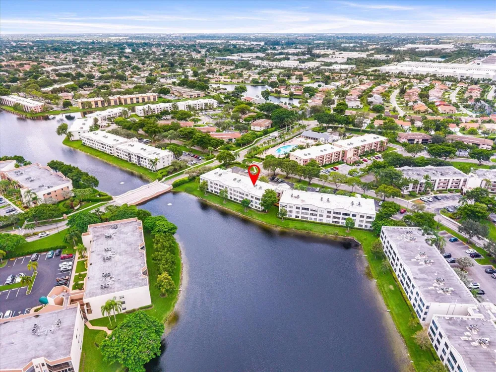 10634 W Clairmont Circle Tamarac, FL 33321