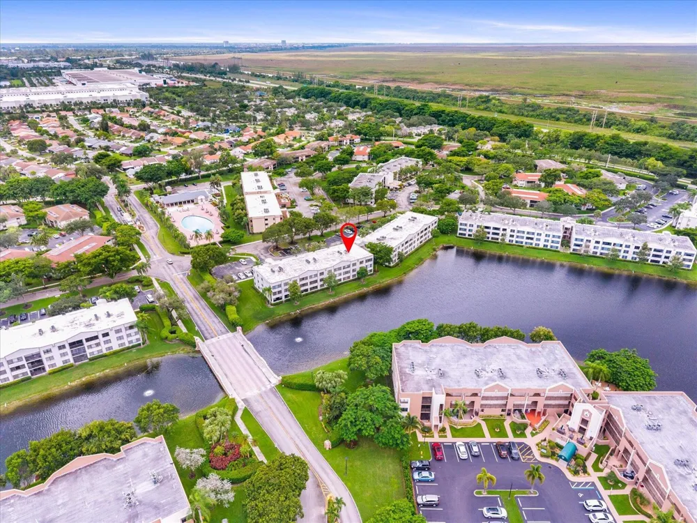 10634 W Clairmont Circle Tamarac, FL 33321