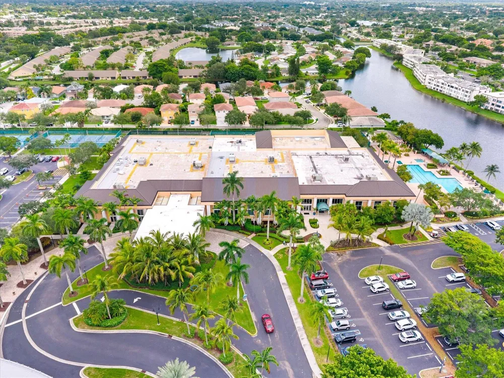 10634 W Clairmont Circle Tamarac, FL 33321