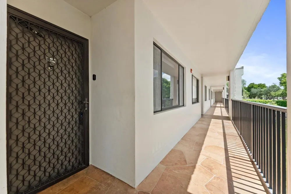 10634 W Clairmont Circle Tamarac, FL 33321