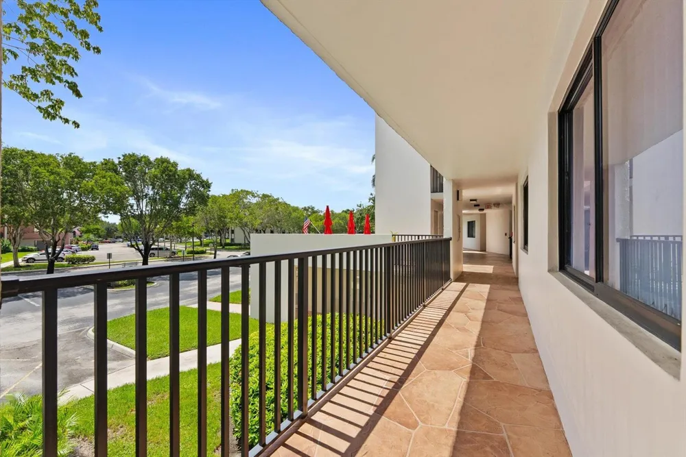 10634 W Clairmont Circle Tamarac, FL 33321
