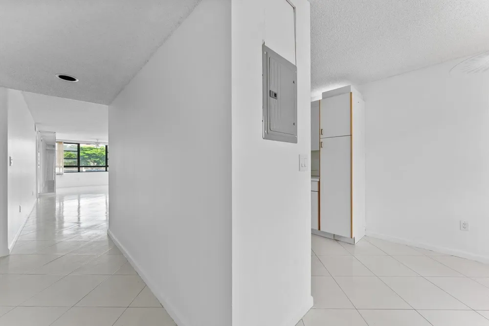 10634 W Clairmont Circle Tamarac, FL 33321