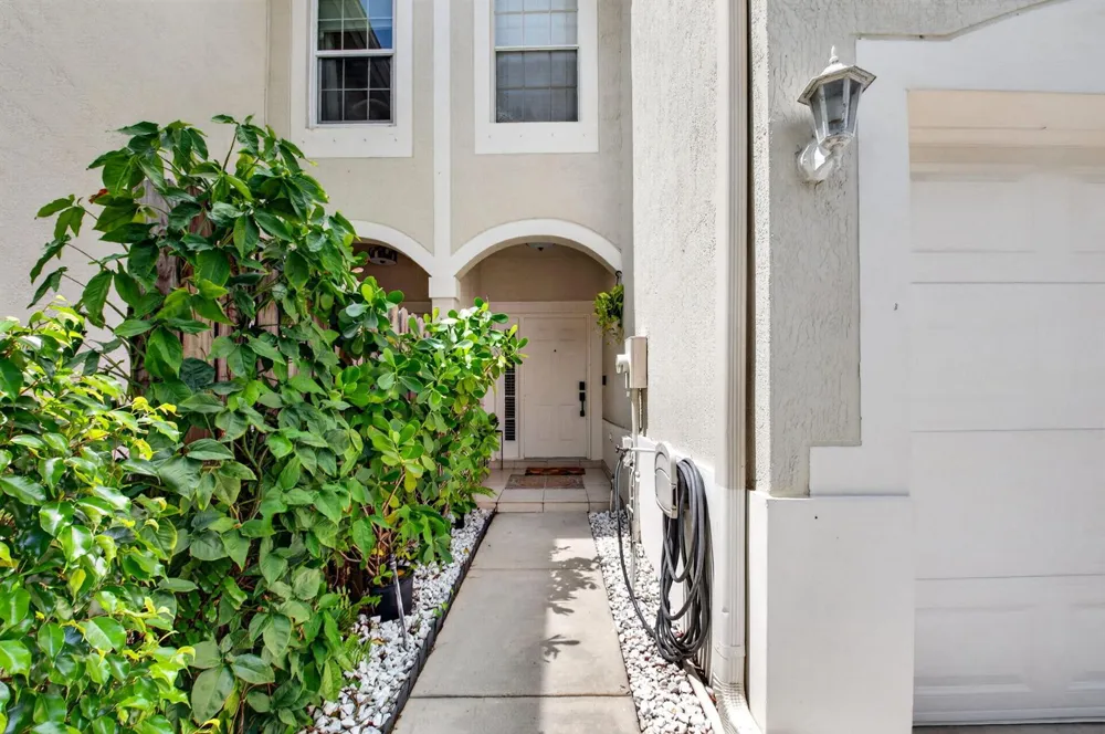 1074 Woodfield Road 