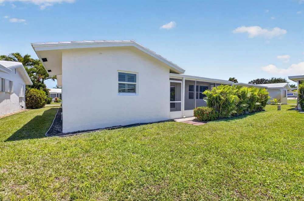 1709 SW 20TH STREET Boynton Beach, FL 33426