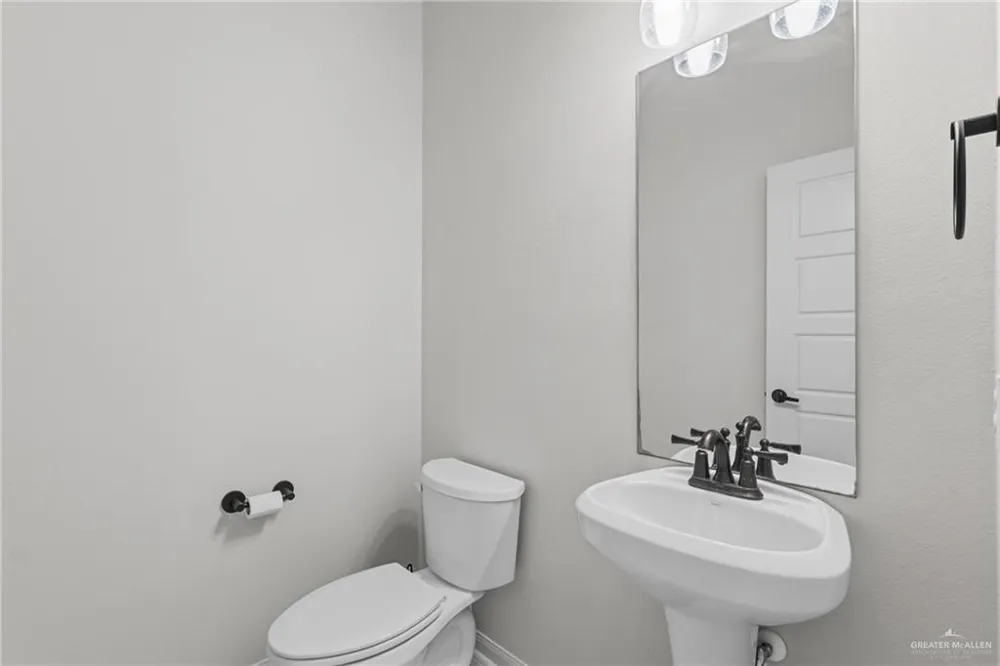 4812 Ensenada Avenue McAllen, TX 78504
