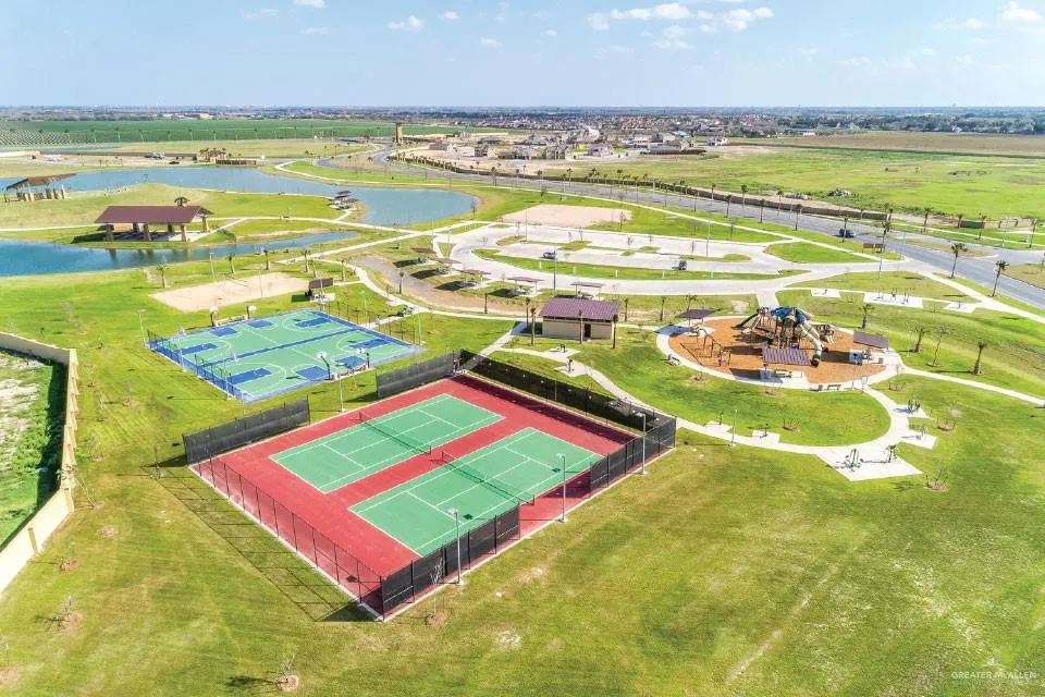 4812 Ensenada Avenue McAllen, TX 78504