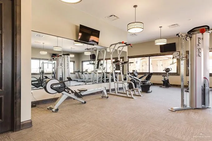 4812 Ensenada Avenue McAllen, TX 78504