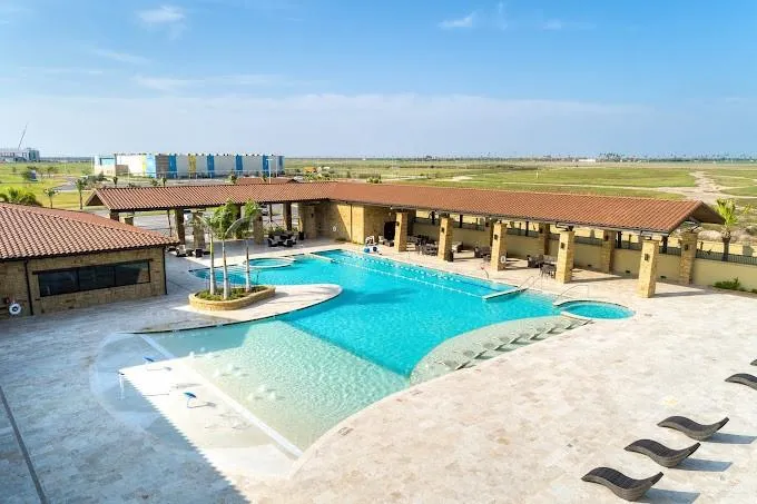 4812 Ensenada Avenue McAllen, TX 78504