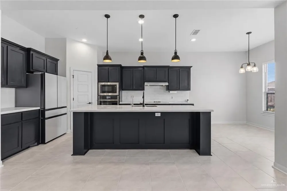 4812 Ensenada Avenue McAllen, TX 78504