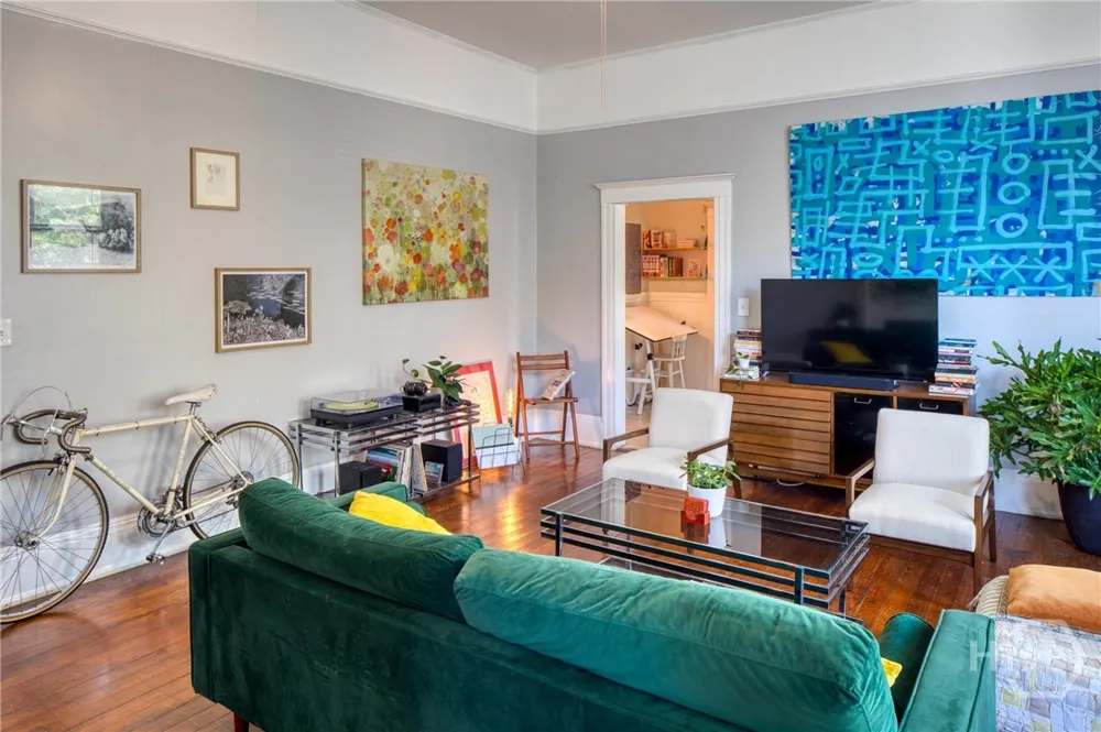 836 E Henry Street Savannah, GA 31401