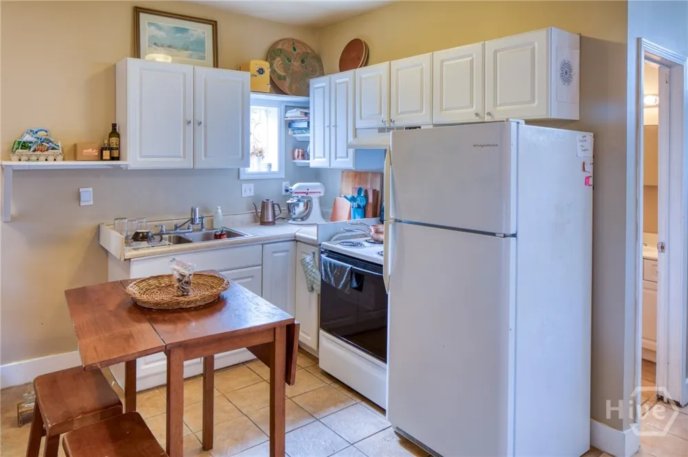 836 E Henry Street Savannah, GA 31401