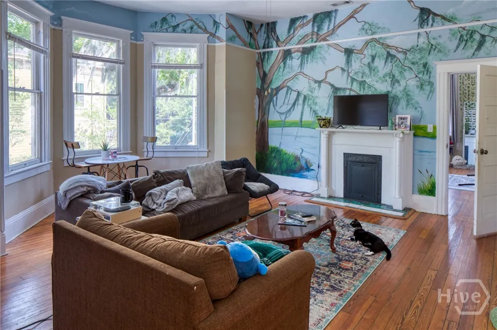 836 E Henry Street Savannah, GA 31401