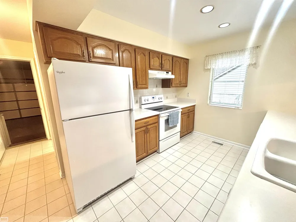 34899 Pheasant Rdg Ridge Richmond City, MI 48062