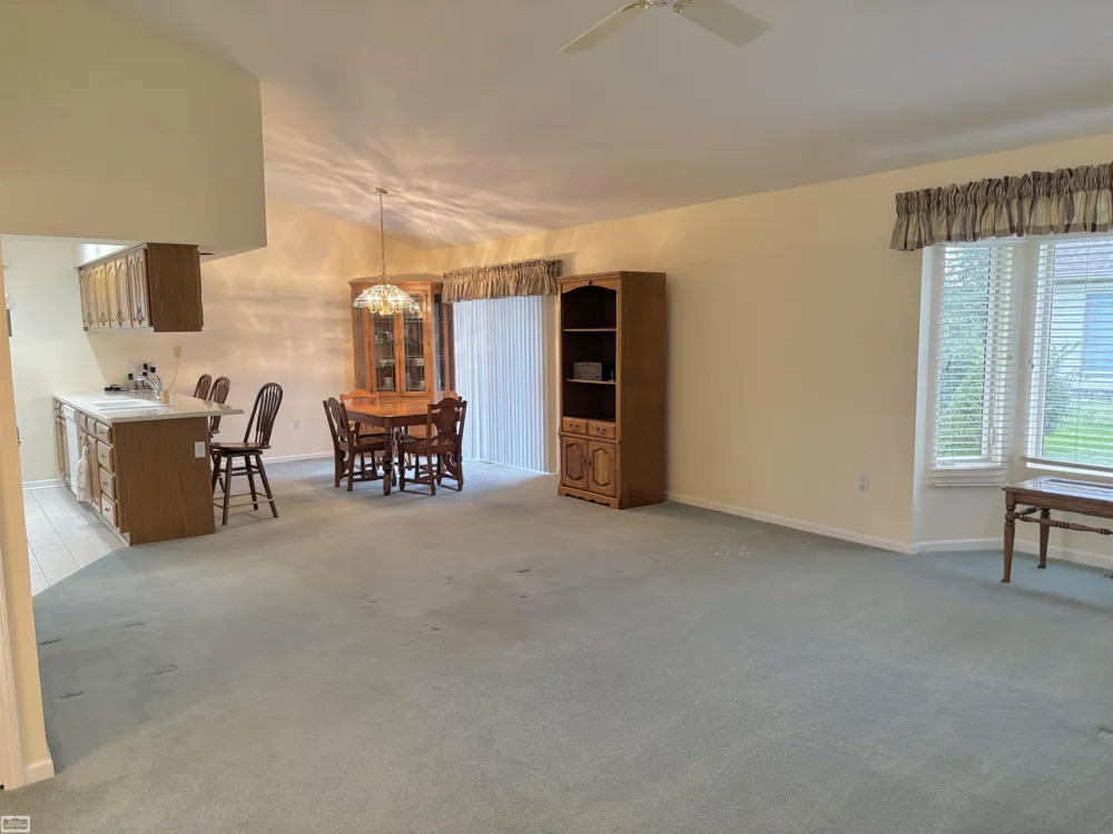 34899 Pheasant Rdg Ridge Richmond City, MI 48062