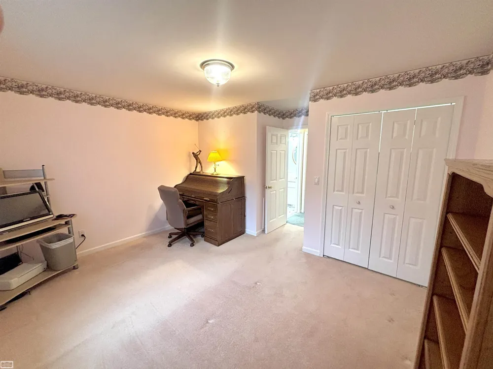 34899 Pheasant Rdg Ridge Richmond City, MI 48062